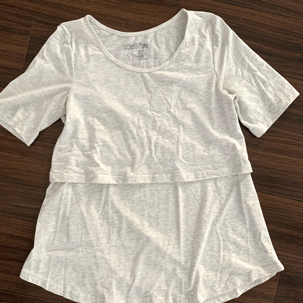 Nursing quarter-sleeve shirt